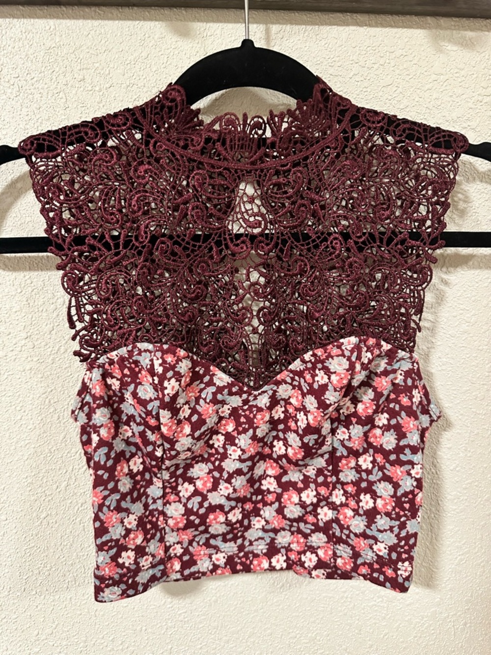 Tela Burgundy Floral Crop Top with Lace High Neck Size XS